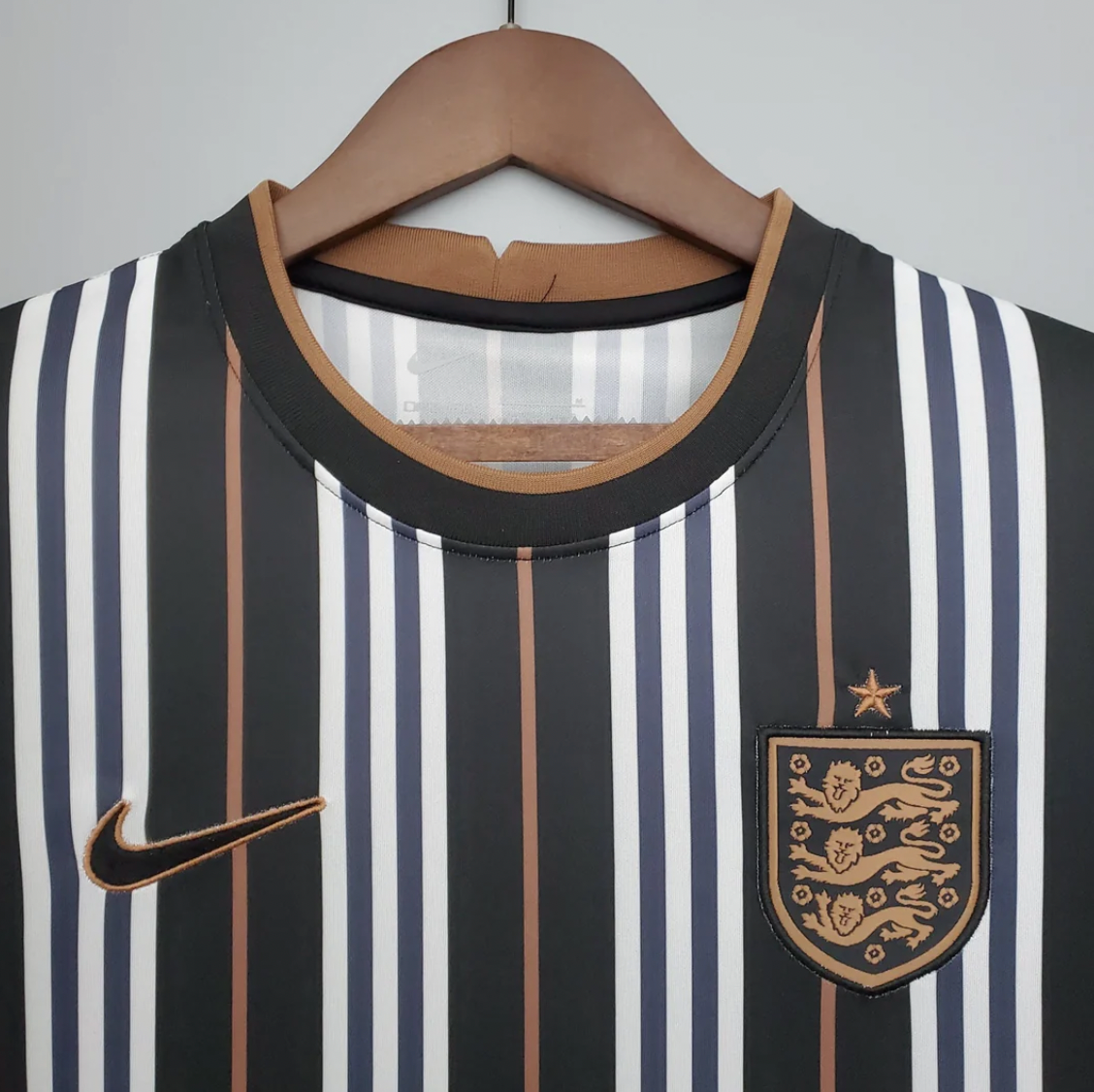 England Burberry 2025 Special Edition Football Jersey