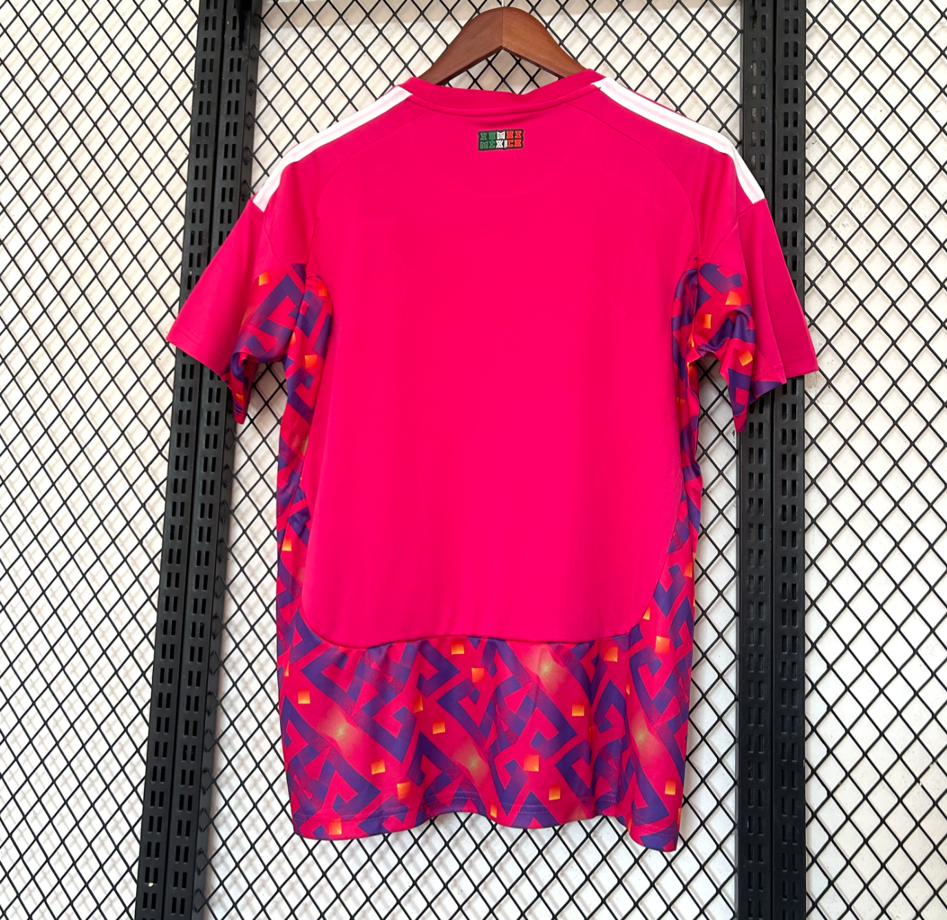 Mexico 2026 Pink Goalkeeper Jersey