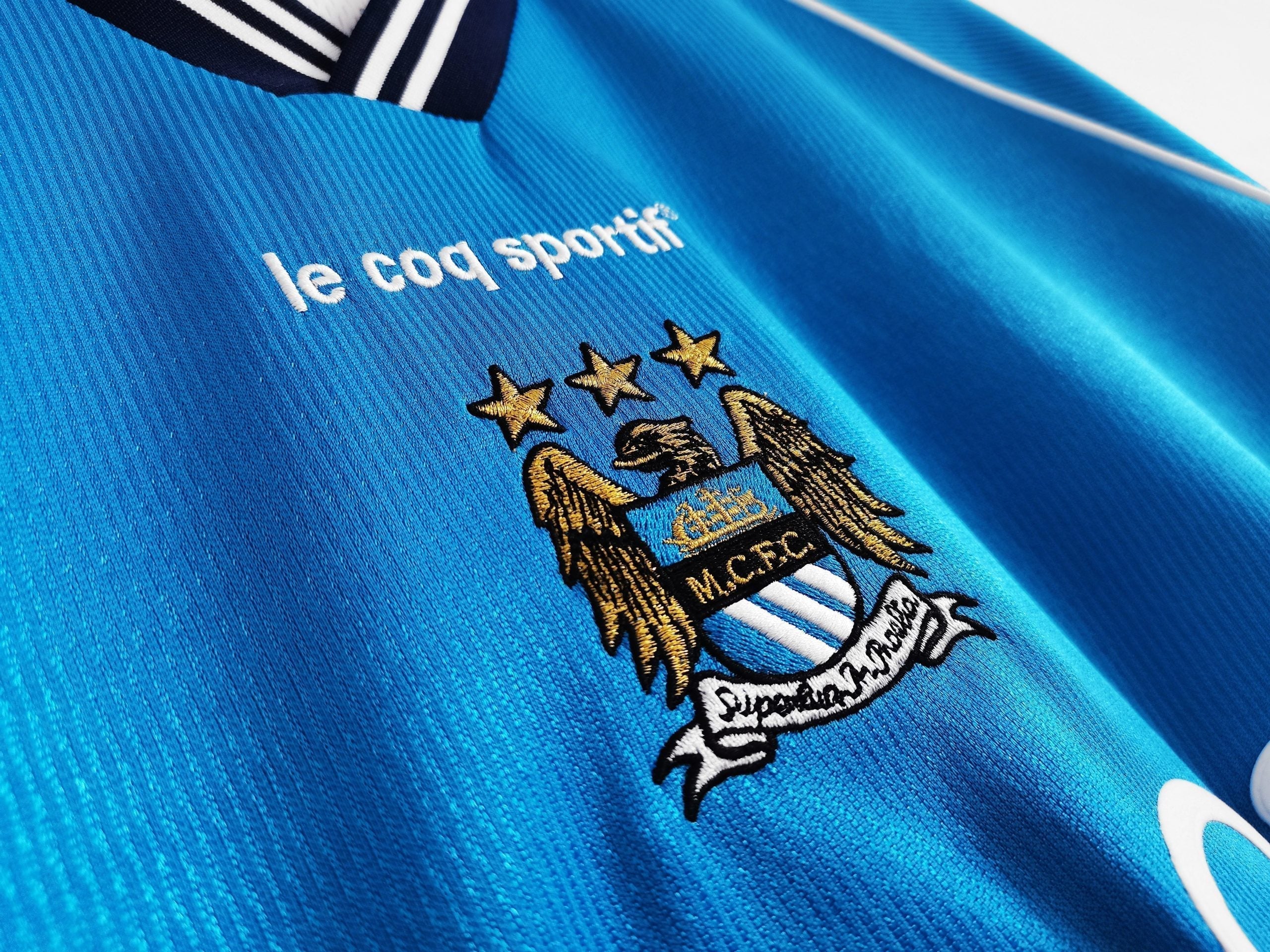 Manchester City 1999–2001 Retro Home Jersey